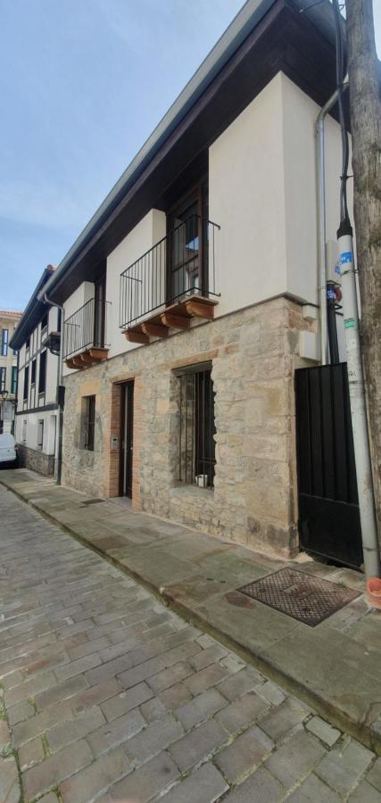 Apartamento en el casco historico de Plencia Esterno foto