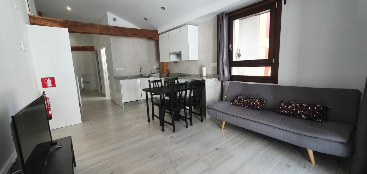 Apartamento en el casco historico de Plencia Esterno foto